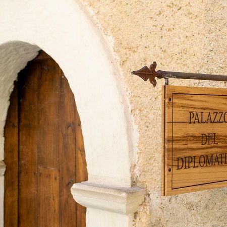 Palazzo Del Diplomatico Belmonte Calabro Exterior foto