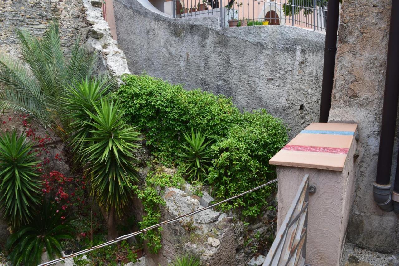 Palazzo Del Diplomatico Belmonte Calabro Exterior foto